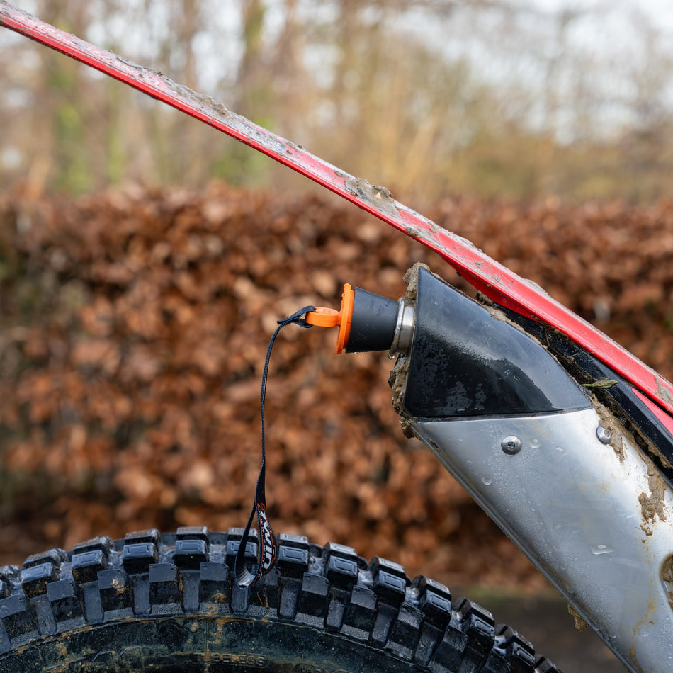 Twin Air Exhaust Plug 18-40MM